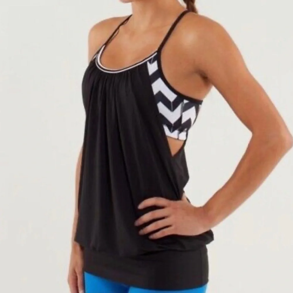 Lululemon No Limits Tank Size 6 Black / Arrow Chevron White Black Yoga.